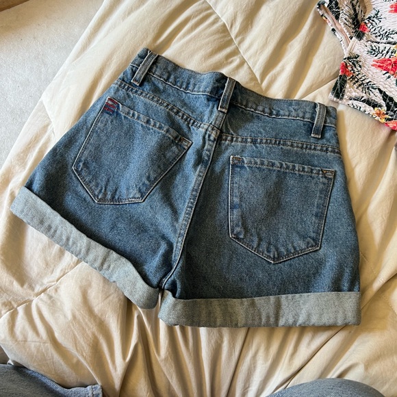 BDG Mom High Rise Shorts - Picture 2 of 3